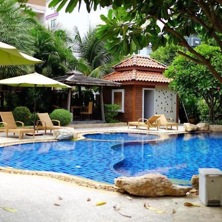 Harmony Inn Pattaya Exterior photo