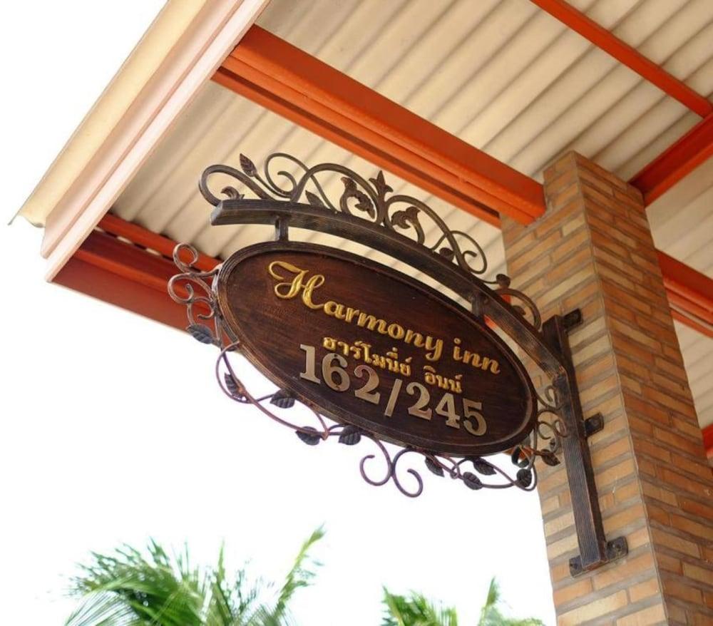 Harmony Inn Pattaya Exterior photo