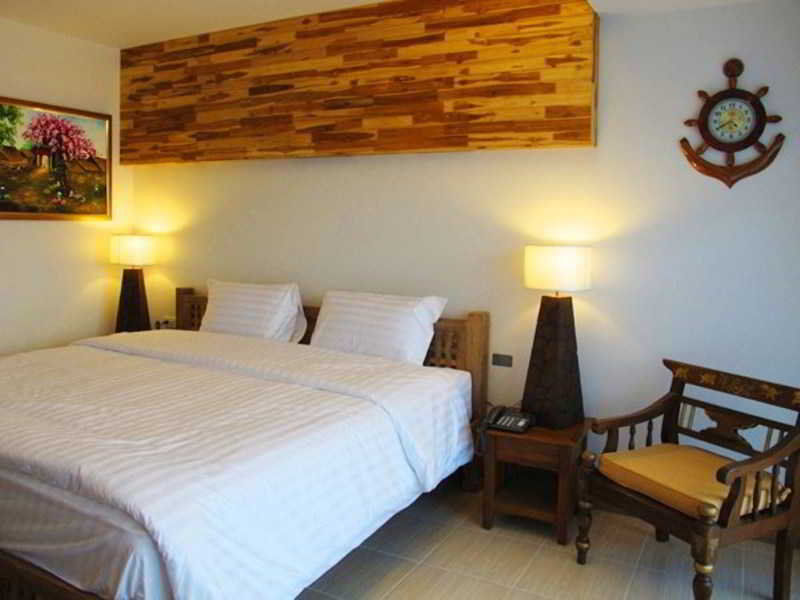 Harmony Inn Pattaya Exterior photo