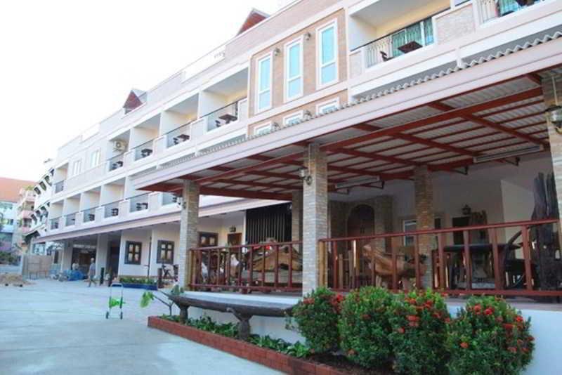 Harmony Inn Pattaya Exterior photo